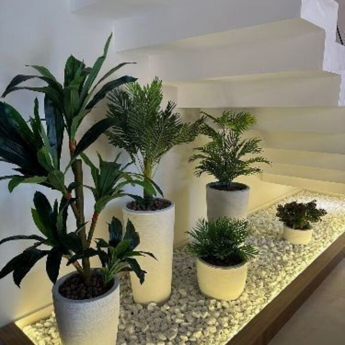 تحت الدرج (9)